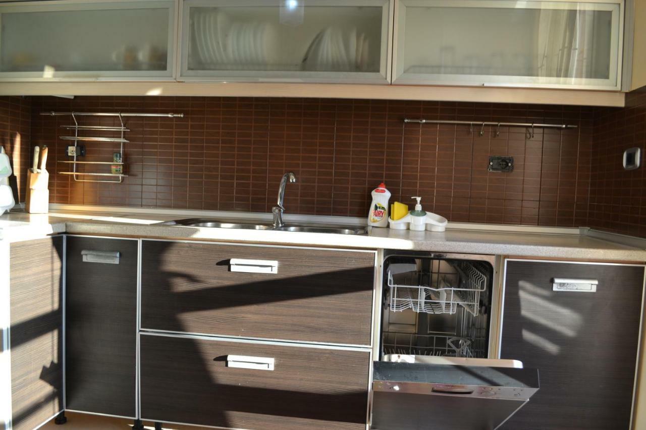 Penthouse 4 Bedrooms Apartment Vlorë Exteriör bild