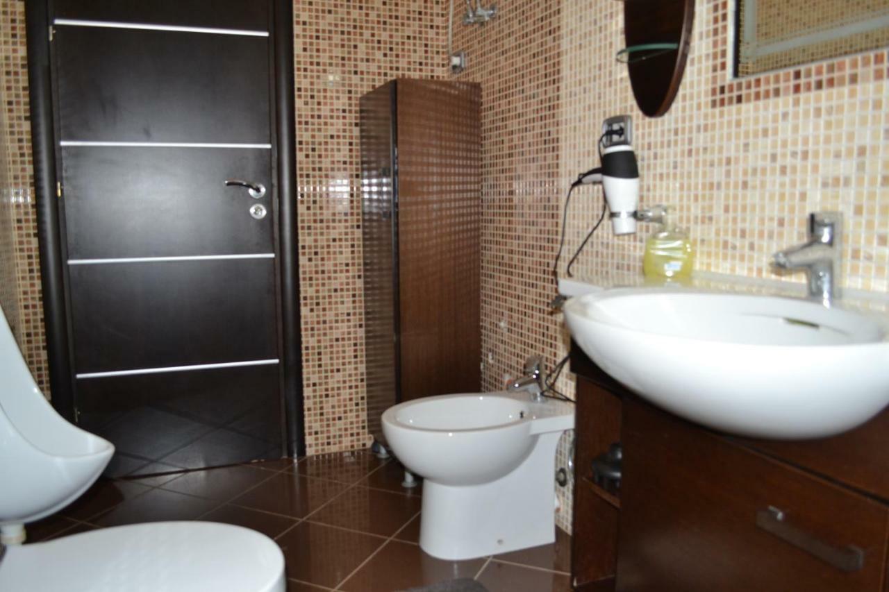 Penthouse 4 Bedrooms Apartment Vlorë Exteriör bild