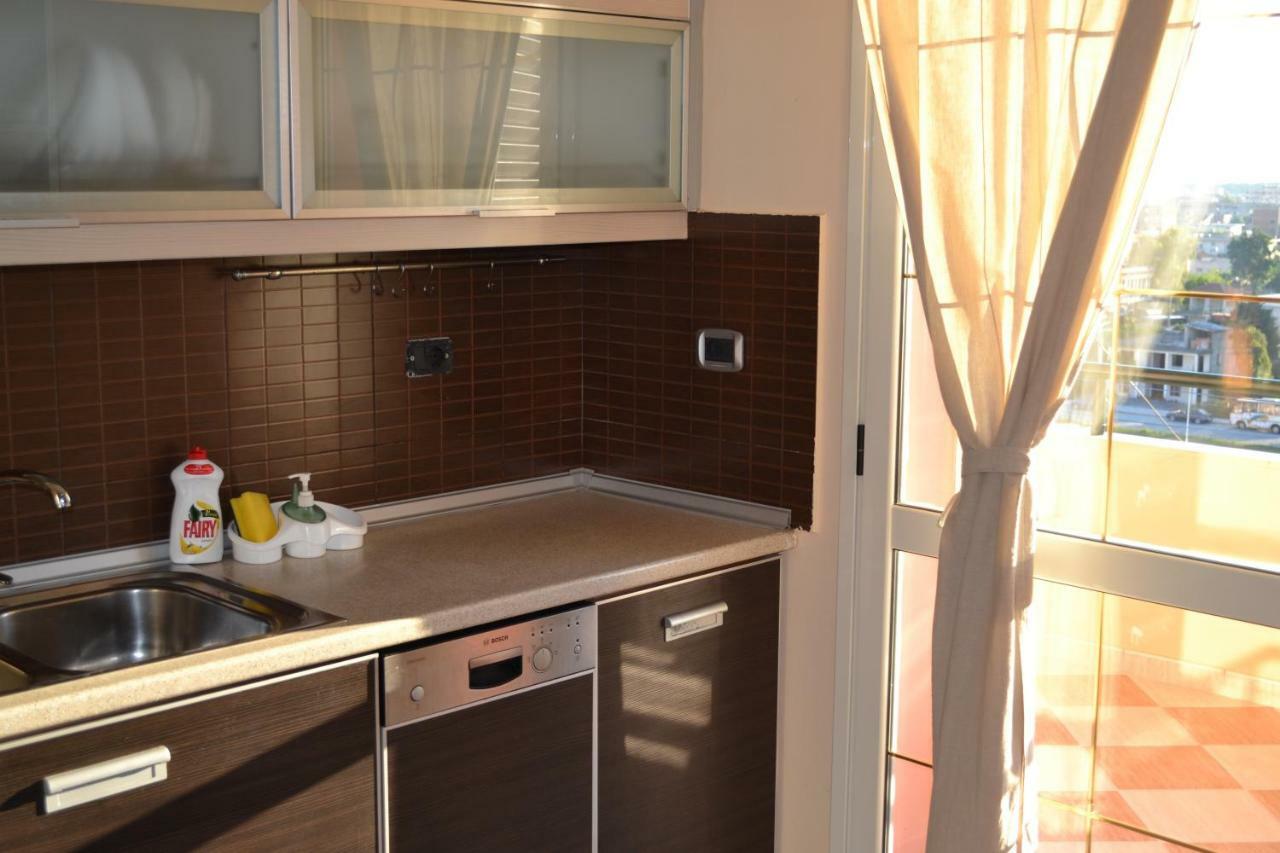 Penthouse 4 Bedrooms Apartment Vlorë Exteriör bild