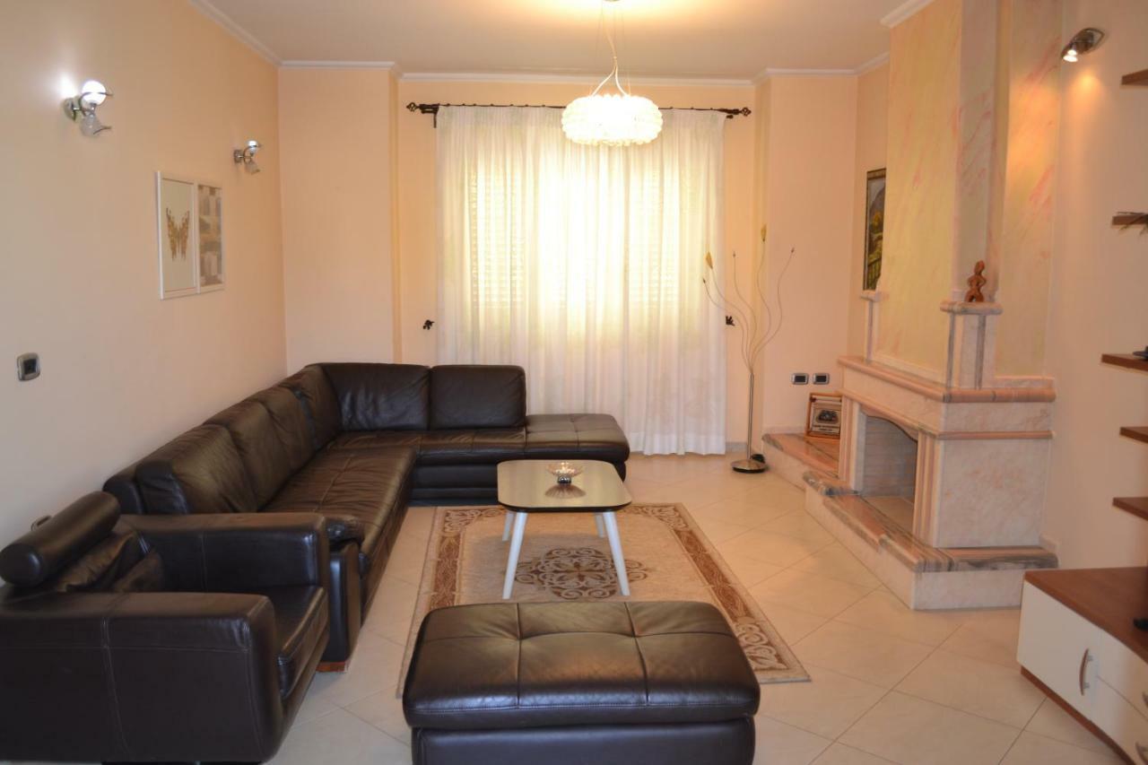 Penthouse 4 Bedrooms Apartment Vlorë Exteriör bild