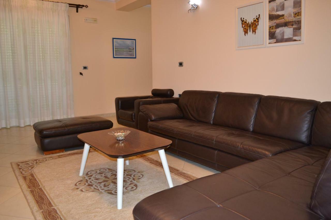Penthouse 4 Bedrooms Apartment Vlorë Exteriör bild